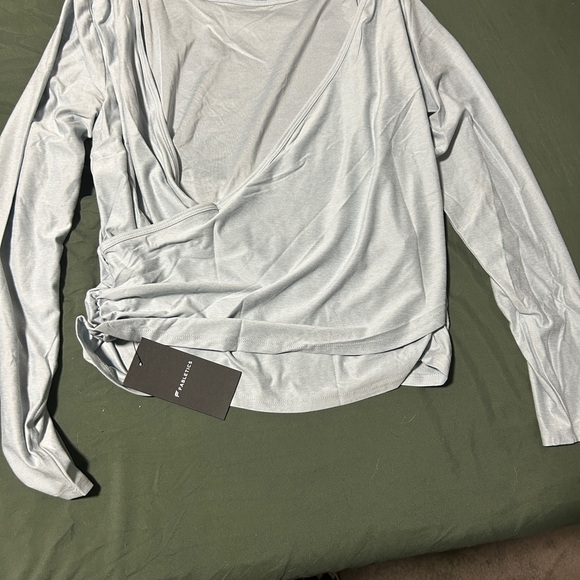 Fabletics Silver Wrap Top - Picture 1 of 2